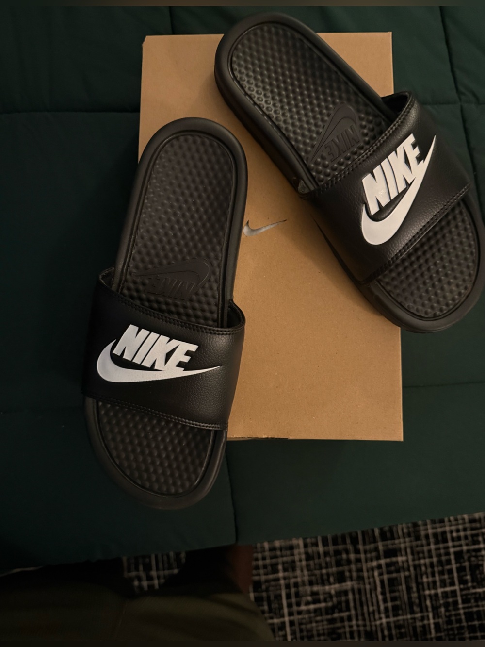 Nike Black & White Classic Slides** like new